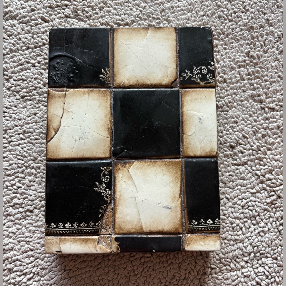 Sid Dickens T-102 Mosaic Retired in 2007 Memory Block